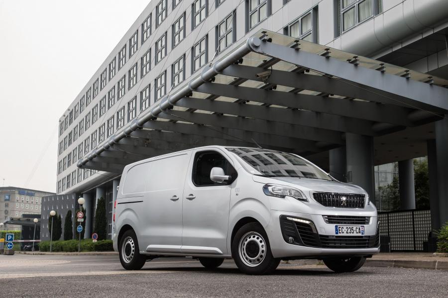  Peugeot Expert 2016 года  (фото 13 из 48)